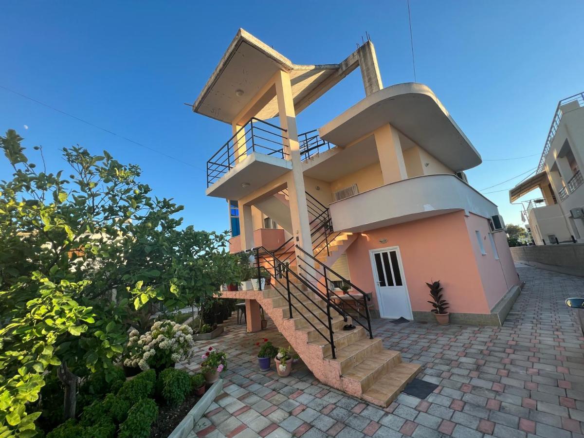 Guest House Vlore Exterior photo